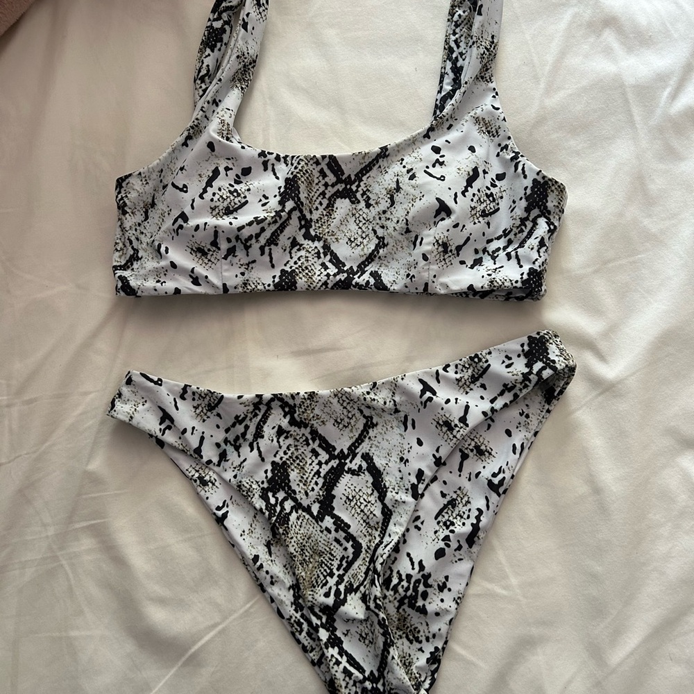 SHEIN Black and White Snakeskin Bikini Set